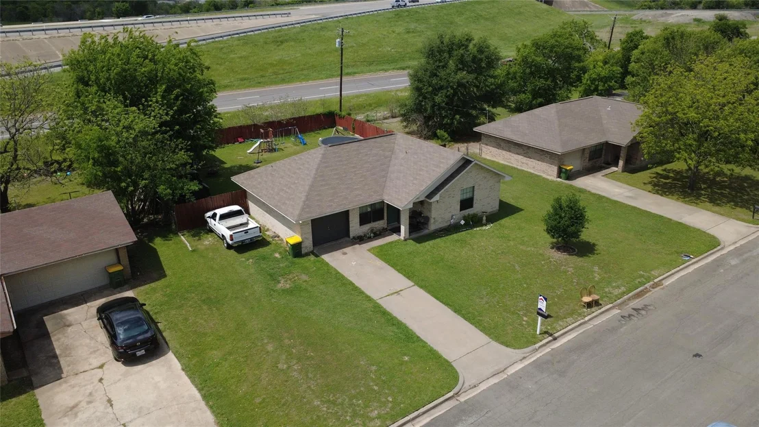 Photo of 1004 Clover Street