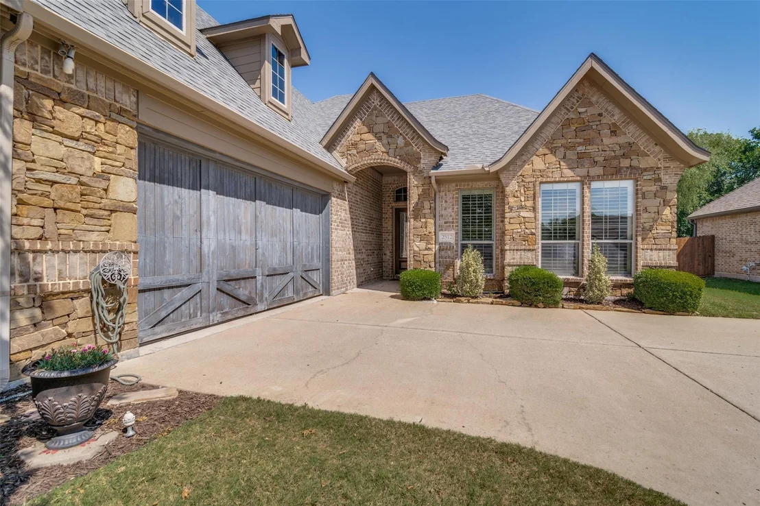 Photo of 2512 Cedarwood Trail