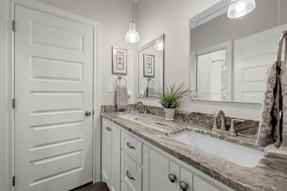 Photo of 320 Kandus Cove