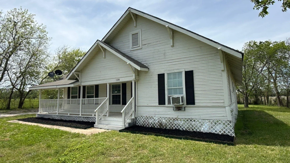 Photo of 1338 S State Highway 121