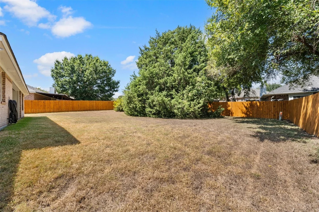 Photo of 616 Pebble Creek Drive