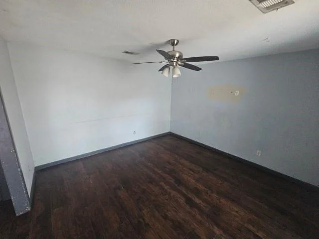 Photo of 644 W Ligustrum Boulevard