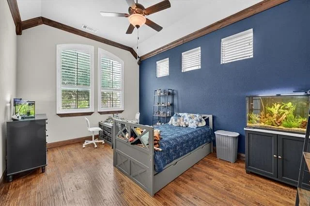 Photo of 4500 Knoll Ridge Drive