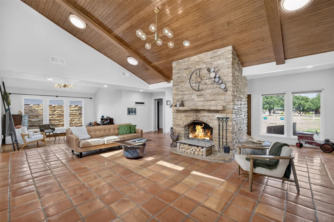 Photo of 31 Rancho Drive N