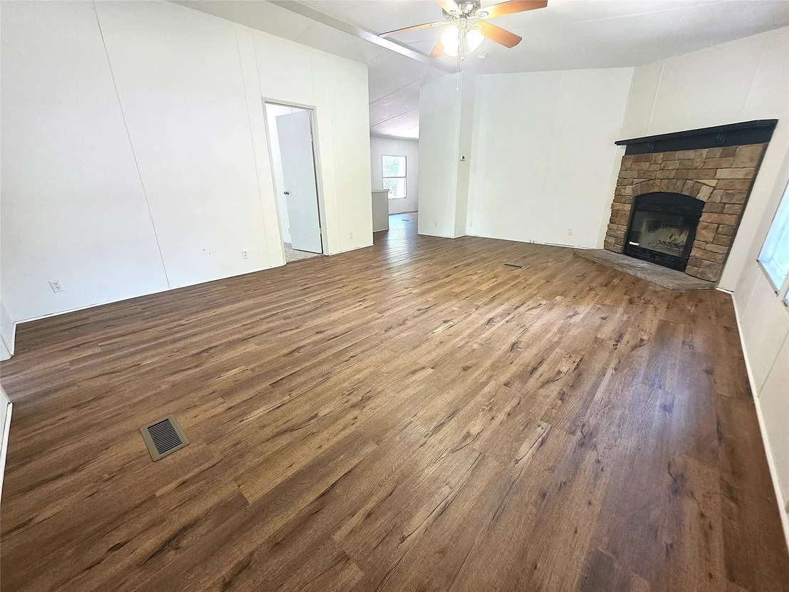 Photo of 942 Balmorea Drive