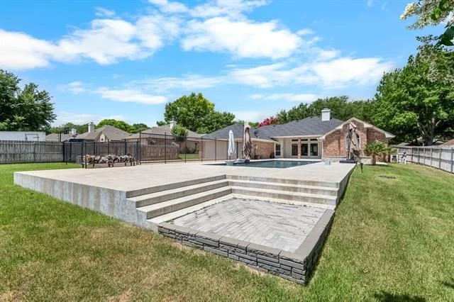 Photo of 1104 Western Ridge Drive