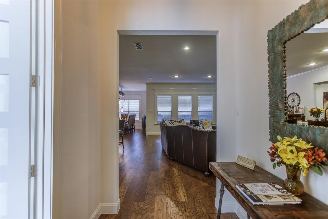 Photo of 704 Hayden Way
