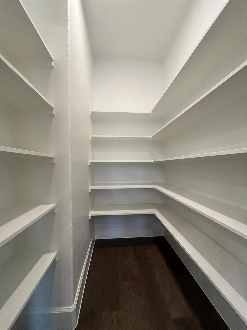 Photo of 2834 Midlake Drive