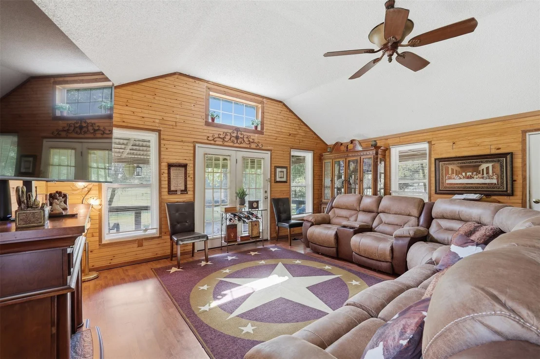Photo of 2868 State Highway 37 N