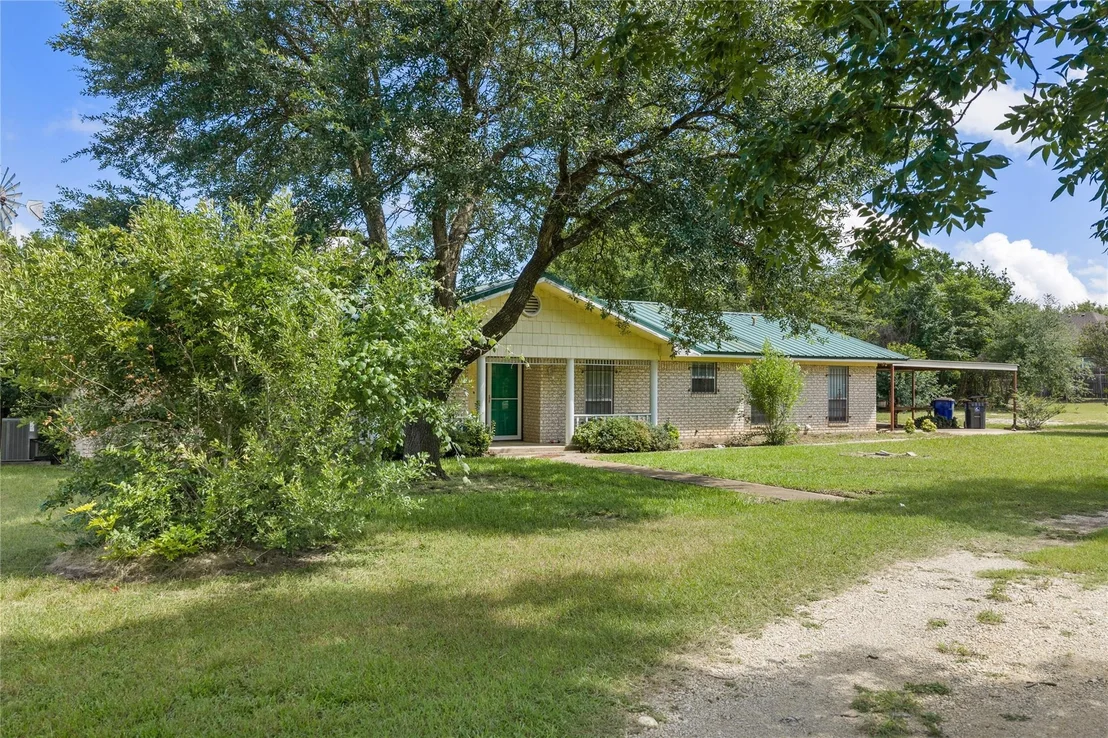Photo of 440 Williams Road
