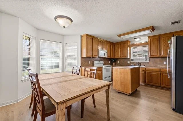 Photo of 104 W Jade Drive
