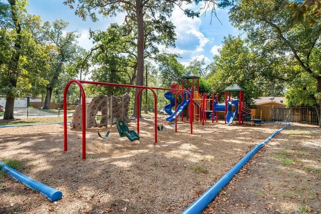 Photo of 207 Grass Knoll Drive