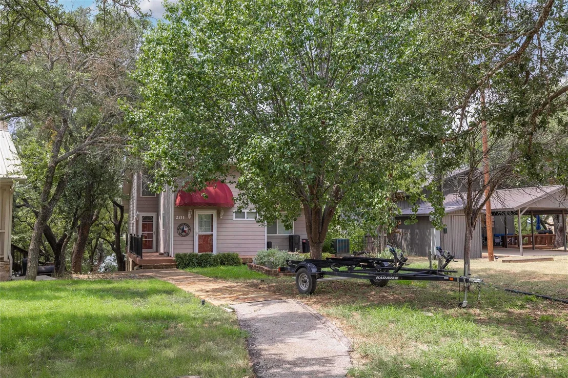 Photo of 201 Cove Circle