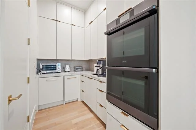 Photo of 3347 Midwick Drive