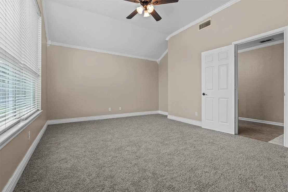 Photo of 833 Greenwood Circle