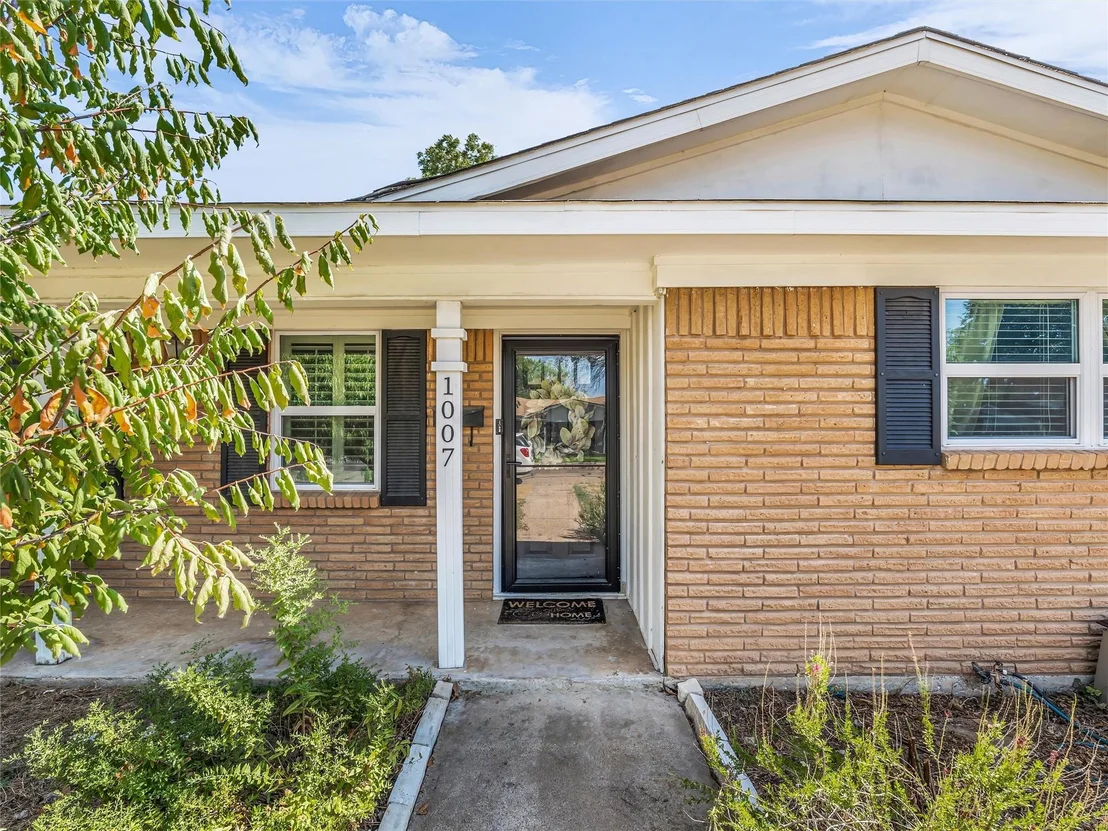 Photo of 1007 Melrose Drive