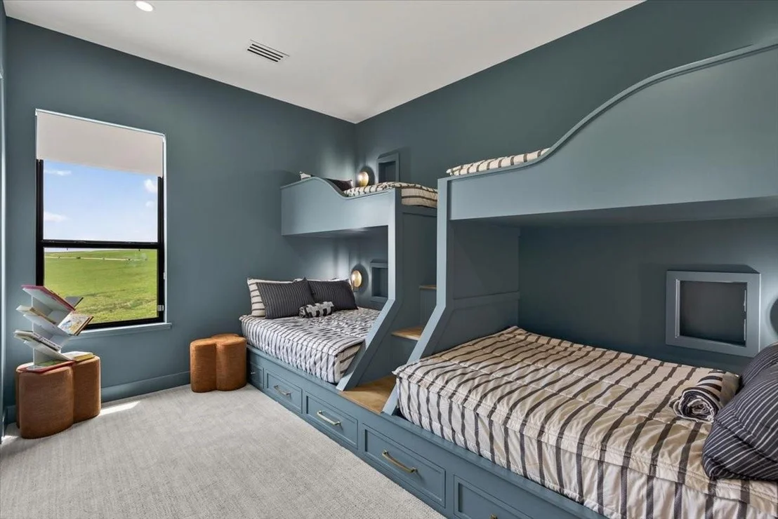 Photo of 1141 Beacon Shore Road