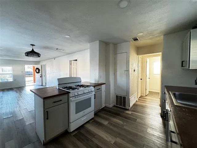 Photo of 2019 Summer Avenue