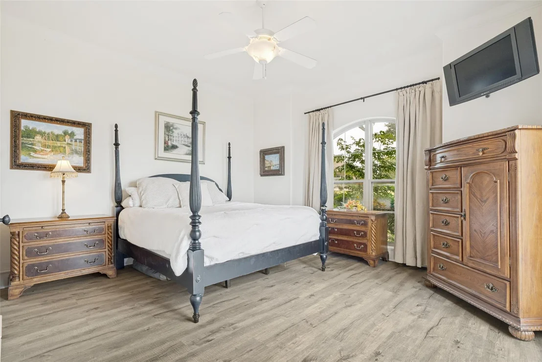 Photo of 1237 Overlook Court