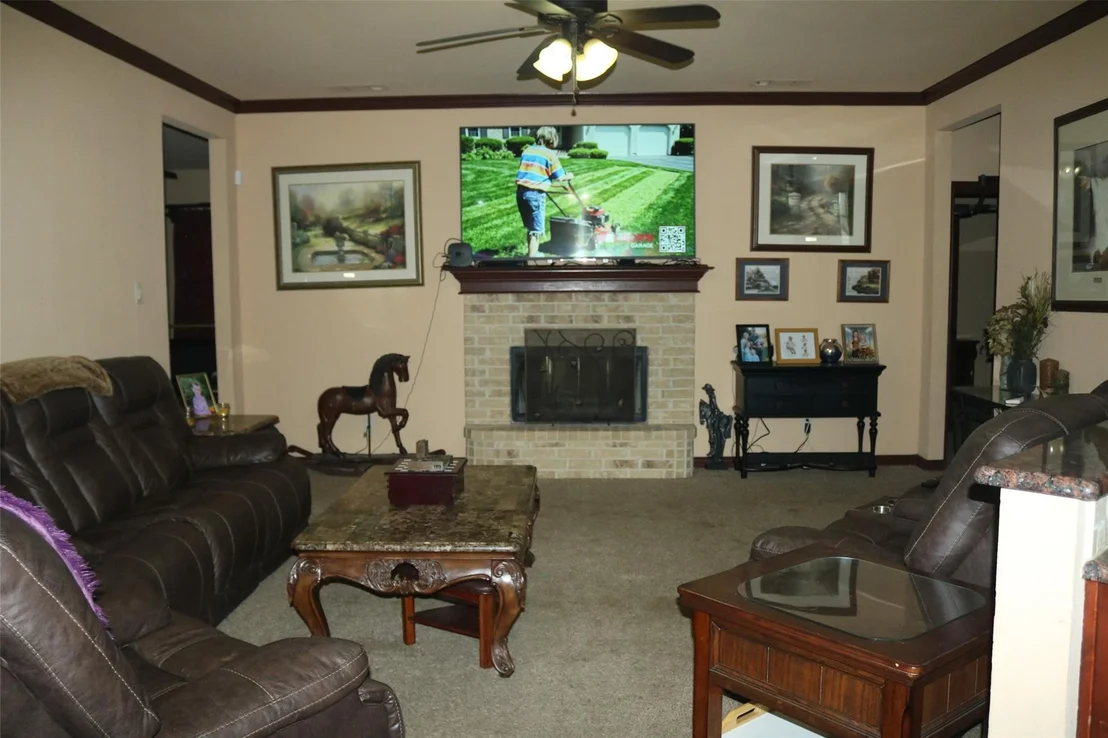 Photo of 1055 Chartres