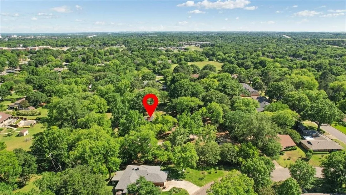 Photo of 1000 Yorkshire Drive