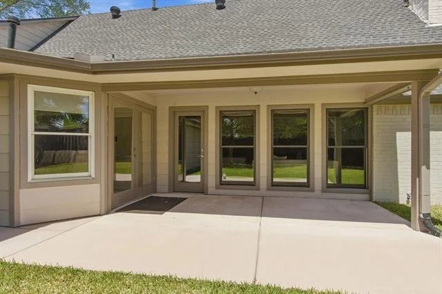 Photo of 237 Woodcrest Drive