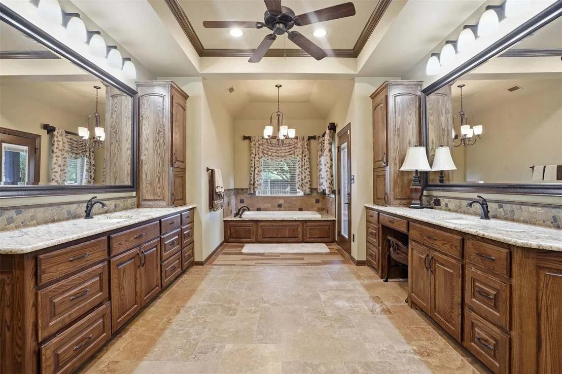 Photo of 9310 Bellechase Road
