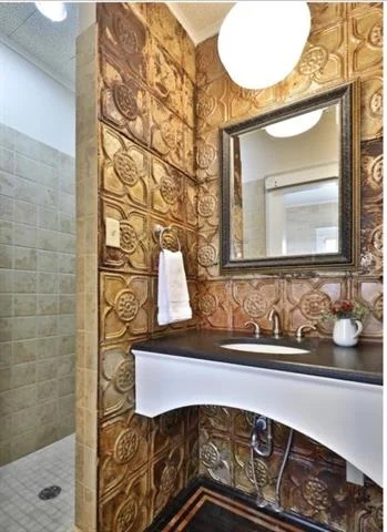Photo of 1033 Highland Avenue