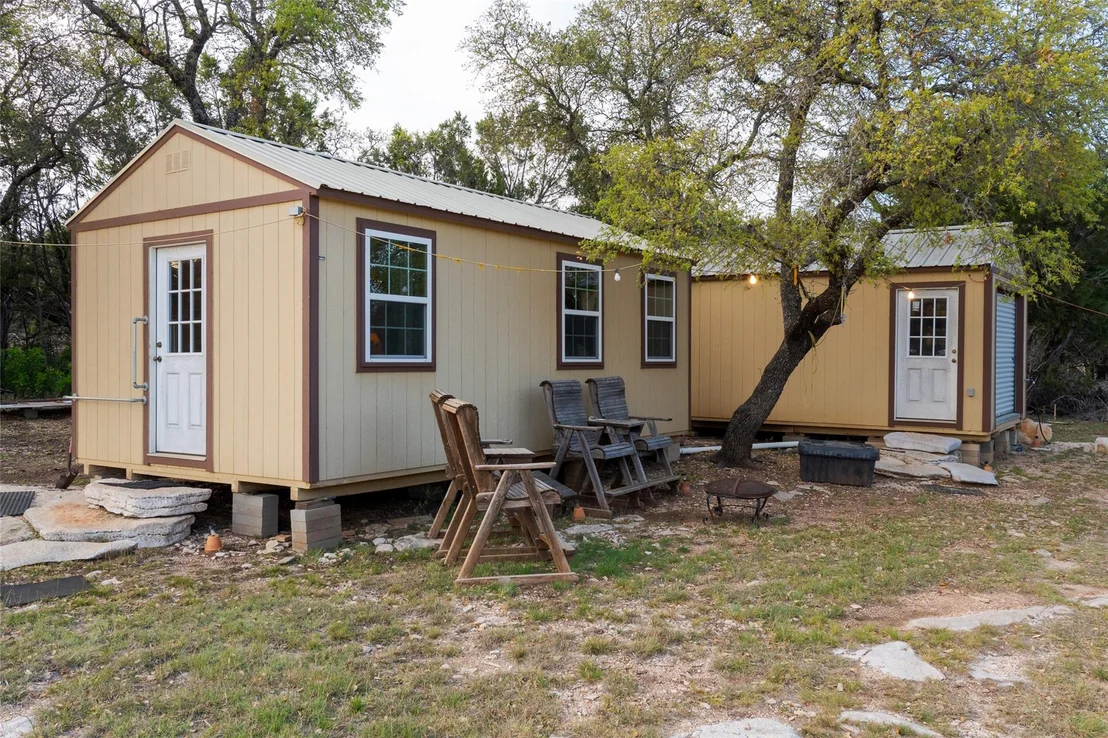 Photo of 1261 Park Road