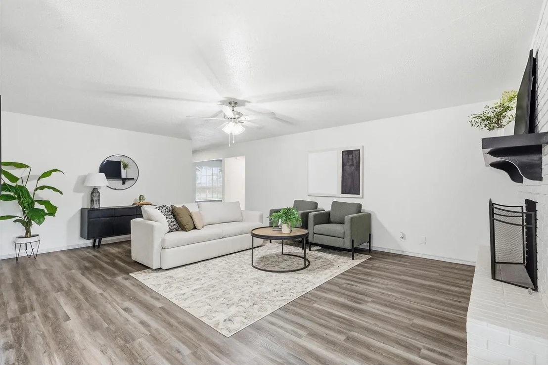 Photo of 300 Leighton Drive