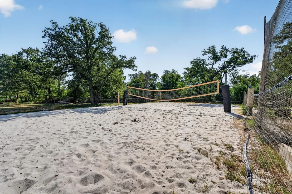 Photo of 2274 County Road 203 Loop