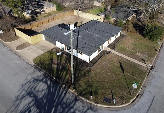 Photo of 411 W Heritage Drive