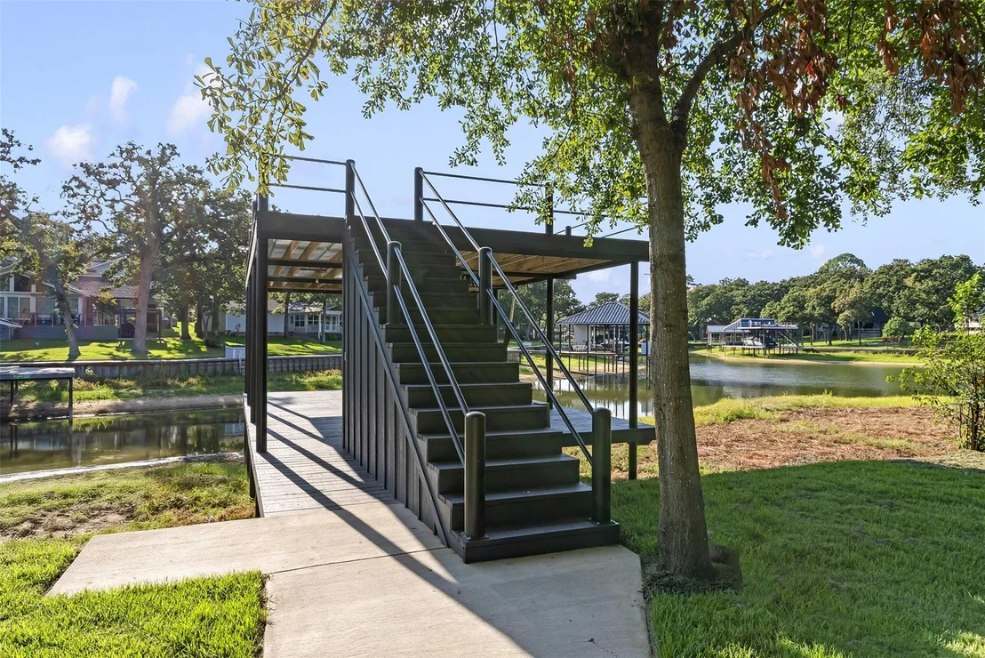 Photo of 625 Turner Drive