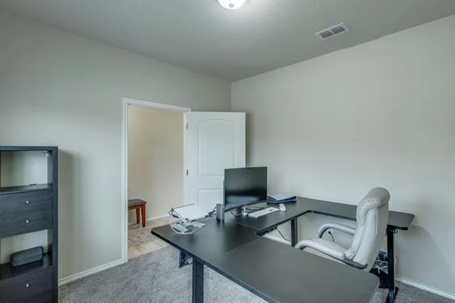 Photo of 616 Cameron Way