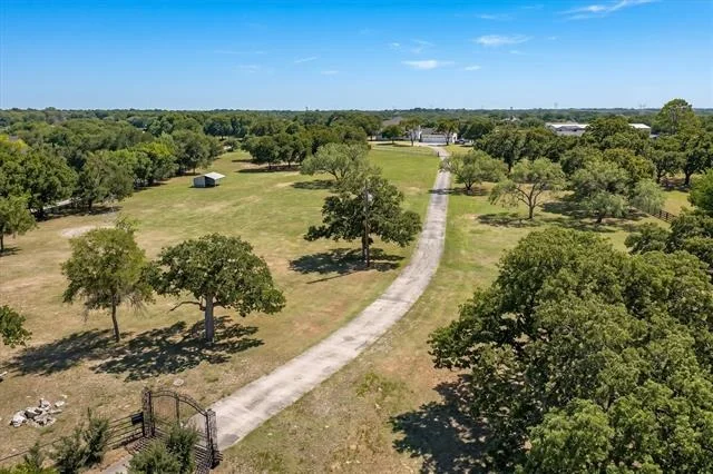 Photo of 1476 W Jeter Road