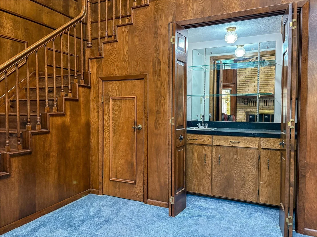 Photo of 802 Circle Drive