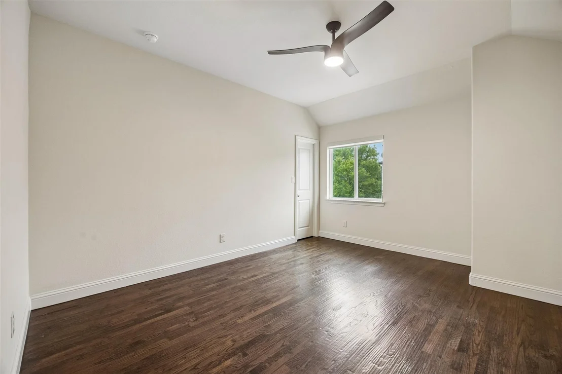 Photo of 779 Cameron Court