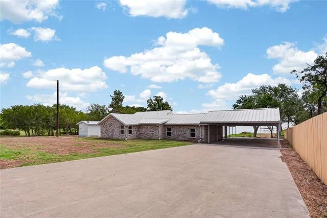 Photo of 546 Apache Lane