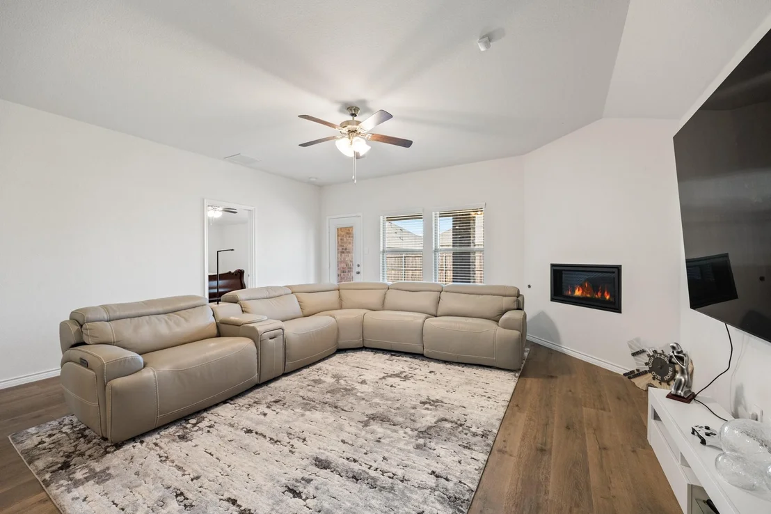 Photo of 307 Warbler Way