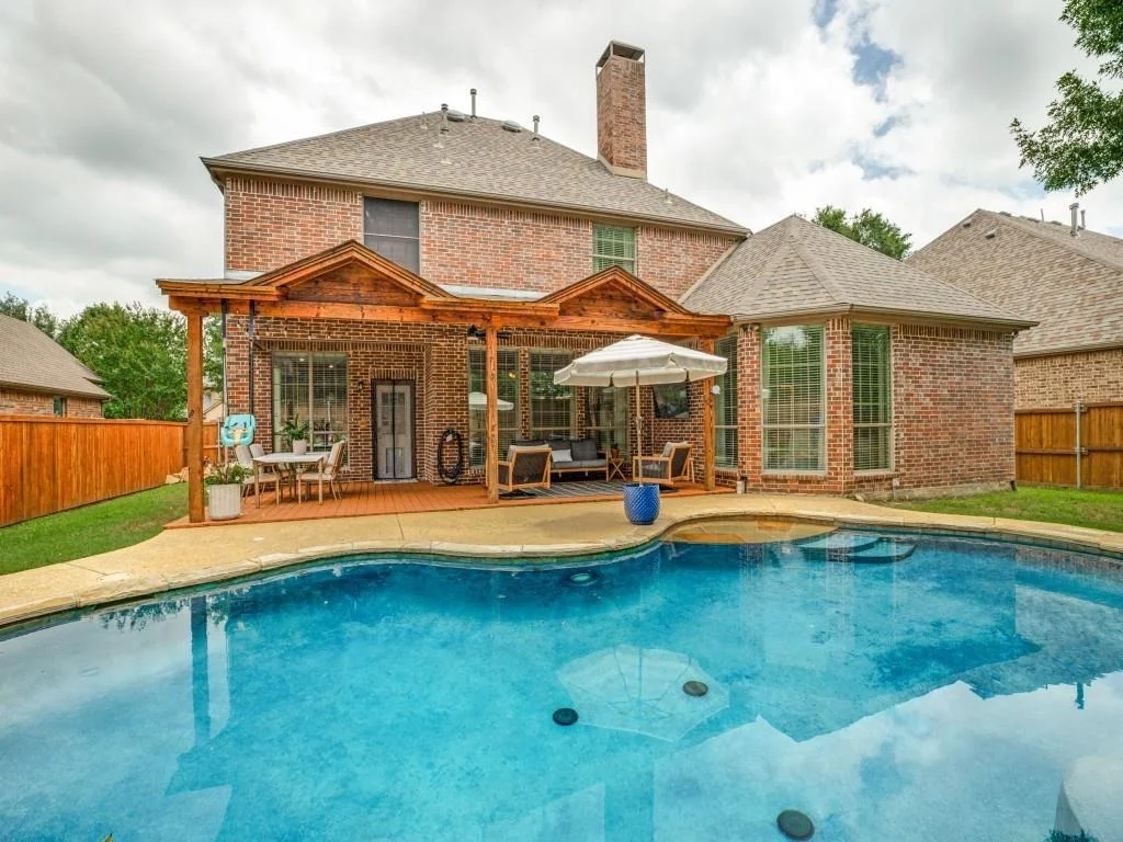 Photo of 1001 Thornapple Drive