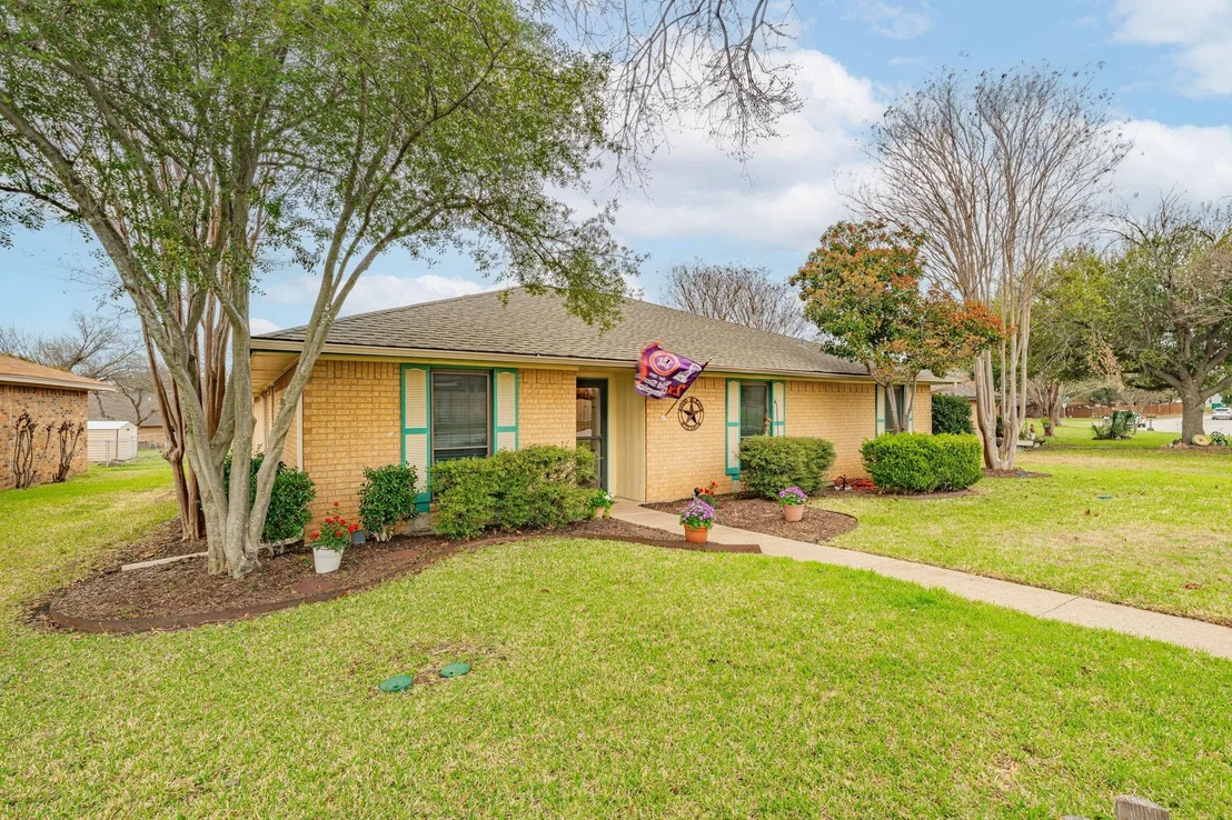 Photo of 401 Meadow Ridge Drive