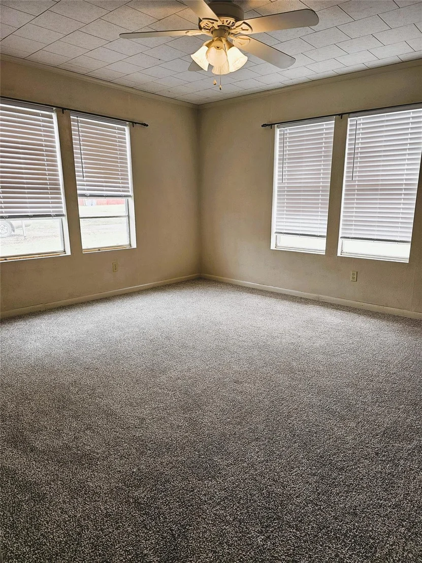 Photo of 105 N 3rd Street