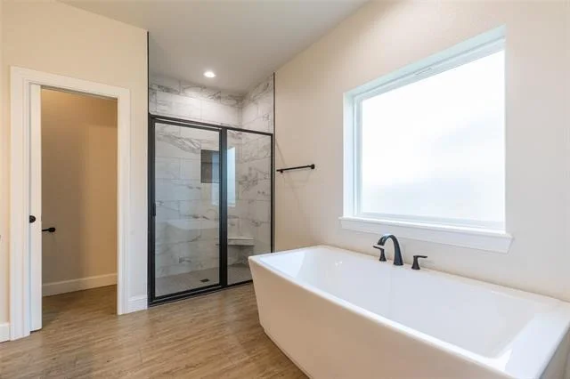 Photo of 7556 Lake Ridge Parkway