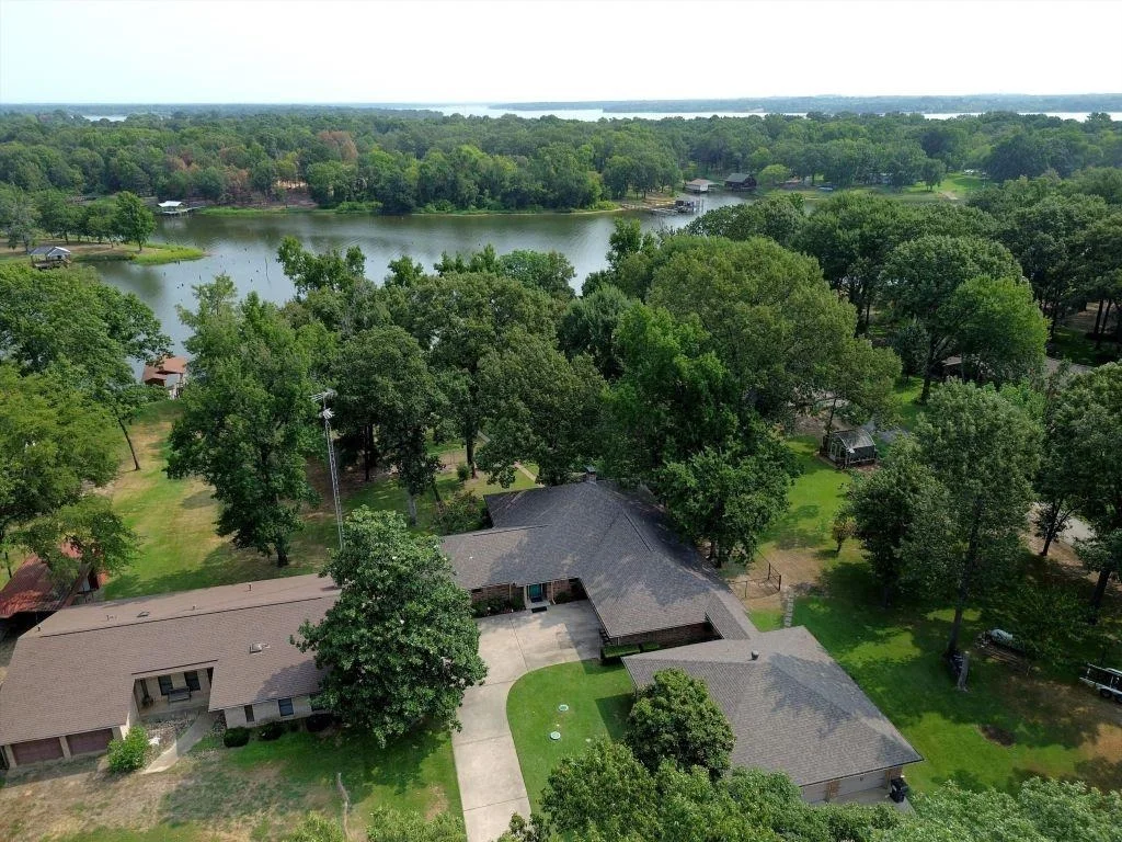 Photo of 665 Private Road 5881