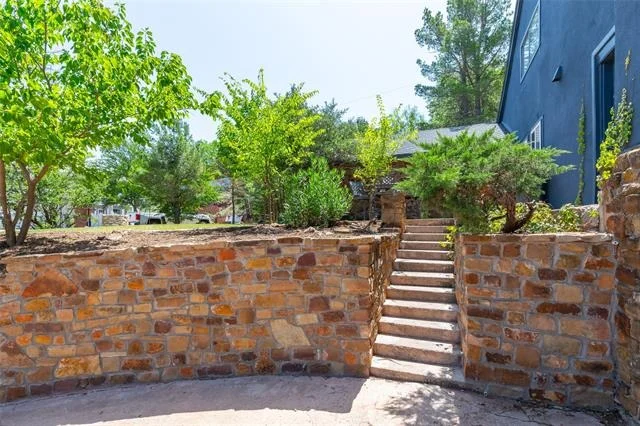 Photo of 617 Green Valley Drive