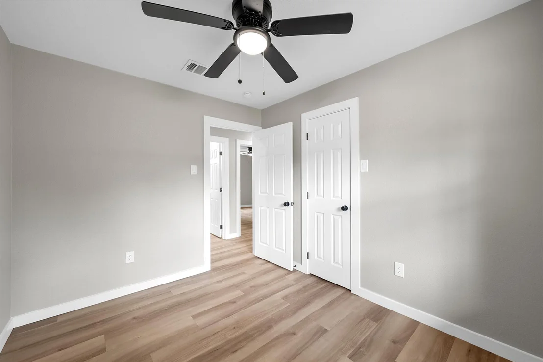 Photo of 139 Cresthill Circle