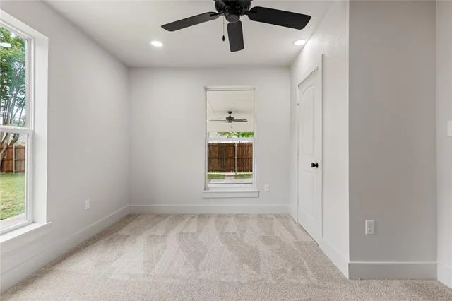 Photo of 502 W 6th Street