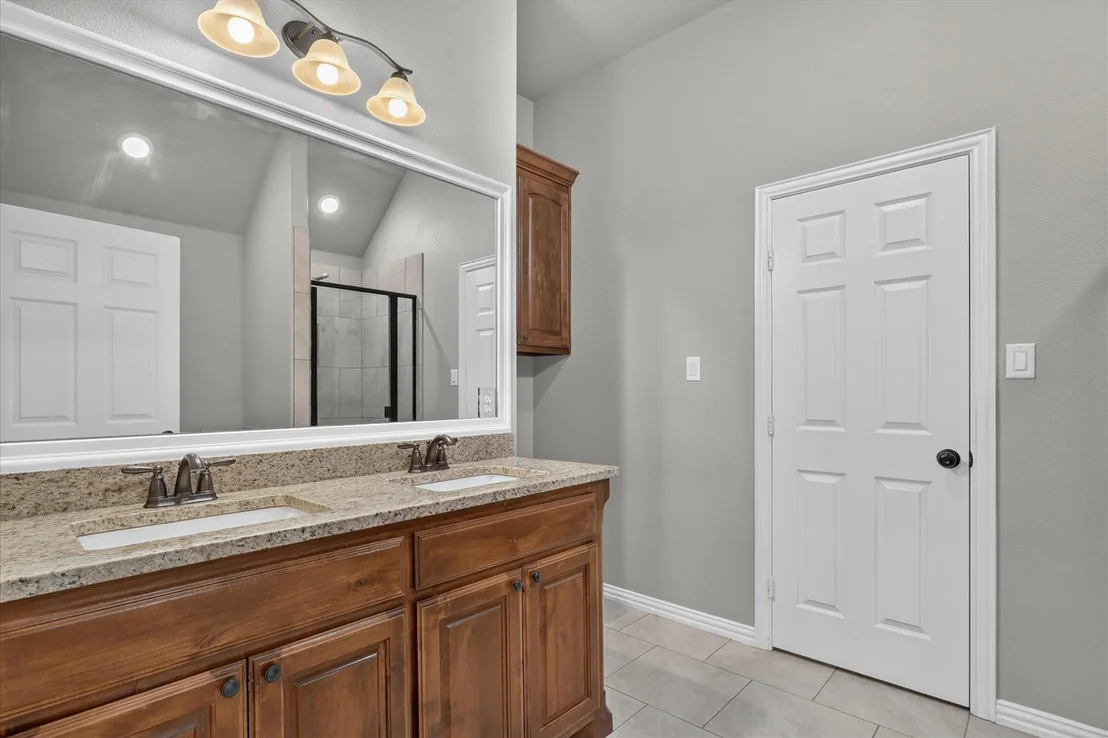 Photo of 1612 Tanglewood Drive