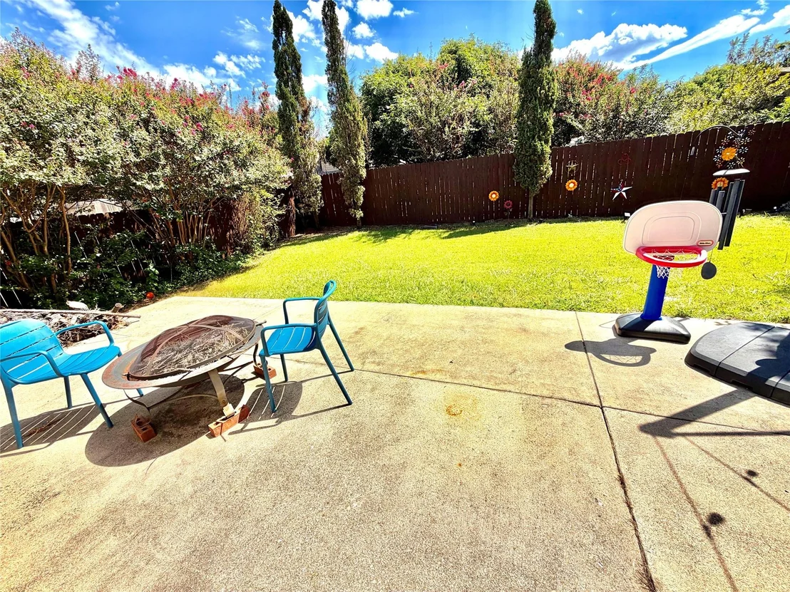 Photo of 2212 Loon Lake Road