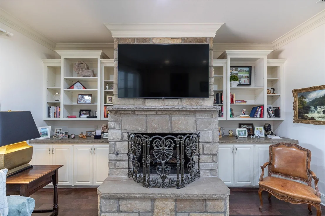 Photo of 2301 Lynbrook Drive